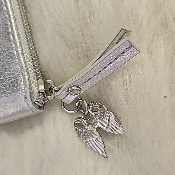 Victoria's Secret silver tone vegan leather bag pouch zippered 10x11 inches - Picture 3 of 8